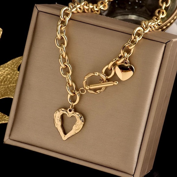 Zara Heart Circle & Bar Love Pendant Chain Baroque Gold Heart - Picture 2 of 16